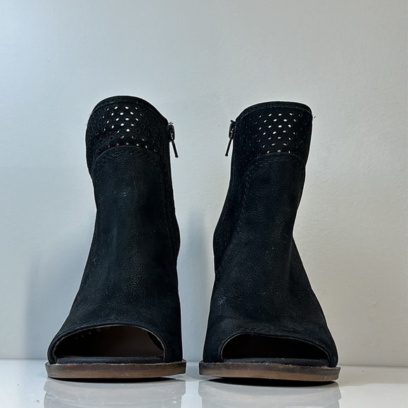 Lucky Brand Lakmen Booties Peep Toe Stacked Heel Size 7.5 - Picture 6 of 15